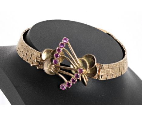 Textured 9ct ruby set bracelet, 20.7gm, 7.5'' long