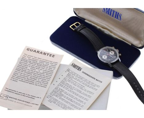Smith Astral chronograph stainless steel gentleman's wristwatch, reverse panda circular black dial with luminous hour markers