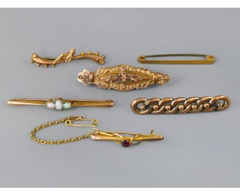 Collection of five various antique 9ct bar brooches; together with a vintage 9ct tie pin, 9.8gm (6)