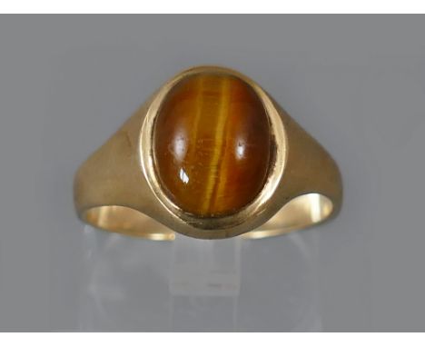 9ct oval tiger's eye gentleman's signet ring, ring size M, 3.2gm