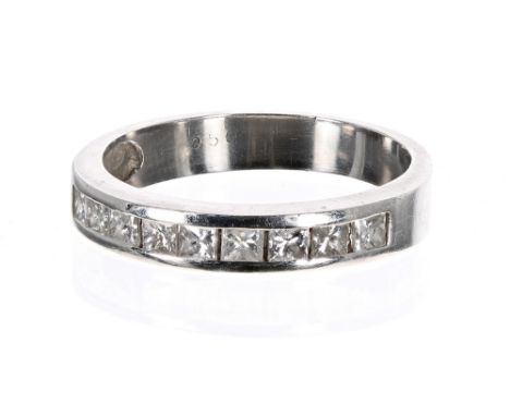 Platinum princess-cut diamond half eternity ring, 0.36ct approx, clarity SI, colour H-I, width 3.5mm, 3.9gm, ring size L