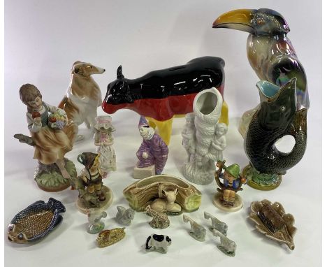 BOXED WADE WHIMSIES &amp; OTHER PRODUCTS, Hummel and other figurines, Jema lustre bird and other decorative ornaments includi