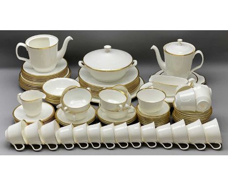 MINTON CHINA HORIZON - approximately 95 pieces of dinnerware including sauce boat and tureen, plates in three sizes, bowls, t