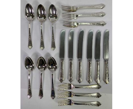 AMERICAN GORHAM STERLING SILVER FLATWARE, 18 pieces to include six 18cms spoons, six 18cms forks, and six 21.5cms knives with