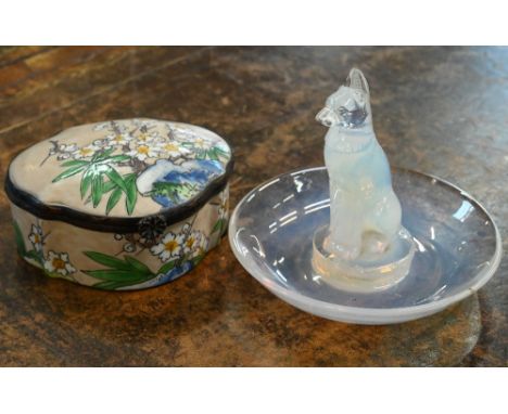 A Lalique 'Chien' opalescent glass pin-dish surmounted by a dog (small chips on ears), engraved 'Lalique, France No. 290' to/