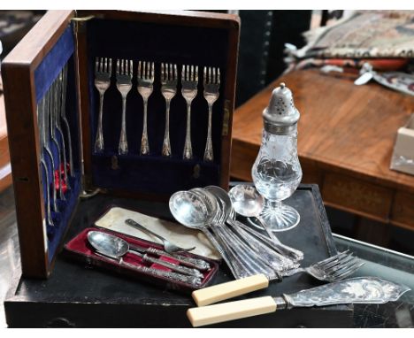 A cased George IV silver three-piece Christening set, Birmingham 1827 a/f, to/w a silver fork, a canteen of EPNS fish knives 