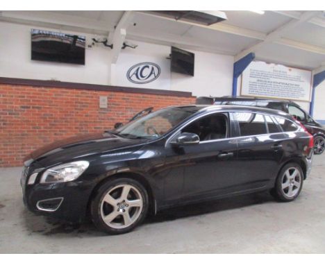 Make &amp; Model: Volvo V60 SE Lux DriveDate of Reg: YY61 OUAColour: Blackcc: 1560MoT: 25-01-2022Fuel Type: DIESELMileage: 12