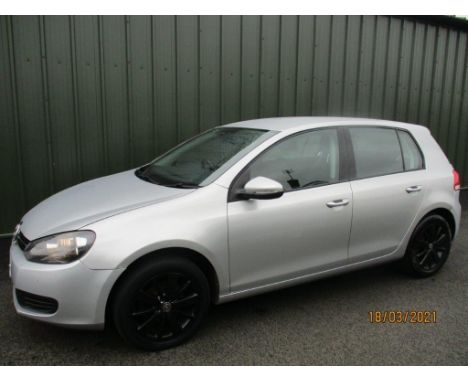 Make &amp; Model: VW Golf Match TDIDate of Reg: FR12 HLKColour: Silvercc: 1598MoT: 11-02-2022Fuel Type: DIESELMileage: 127kTr