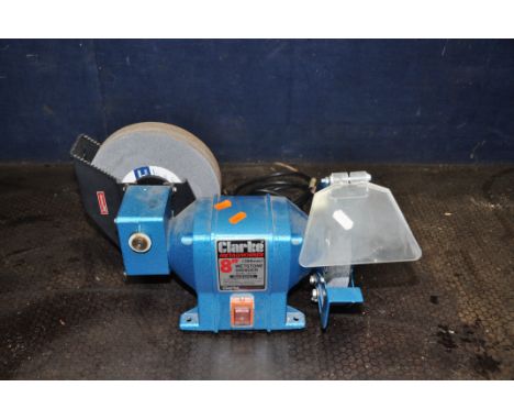 A CLARKE 8in WETSTONE BENCH GRINDER (PAT pass and working)