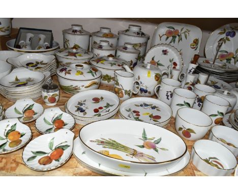 A LARGE QUANTITY OF ROYAL WORCESTER 'EVESHAM' PATTERN DINNERWARE, comprising a 'Pot Du Creme' (handle reglued), six tea cups,