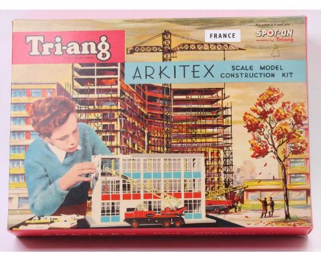 A Spot On Models by Triang for the French market Arkitex 1/42 scale No. 2 construction gift set, housed in the original divid