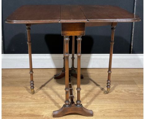 A mahogany Sutherland table, by The Thomas Glenister Company, High Wycombe, 58cm high, 56cm wide 