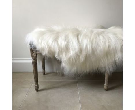 { Option of lots:  412, 413 } Natural White Large Sheepskin Rug Approximately  105 X 66cms Sheepskin Rug Their Soft, Tanned L