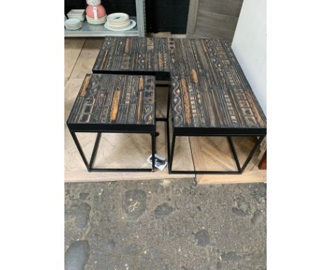 Chill Side Table Old wood in vintage finish Matte black base Size: 55 x 55h cm