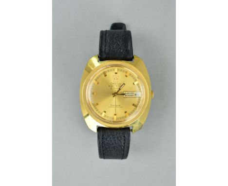 A GENTS OMEGA ELECTRONIC F 300 HZ GENEVA CHRONOMETER 1970'S WRISTWATCH, gold plated, with day date, on leather strap (inscrib