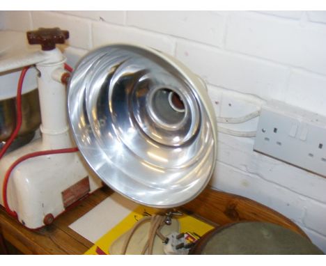 A vintage Pifco Infradette lamp