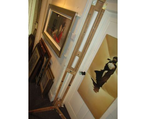 Folding beechwood adjustable easel