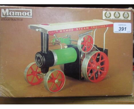 Mamod boxed TE1A steam tractor