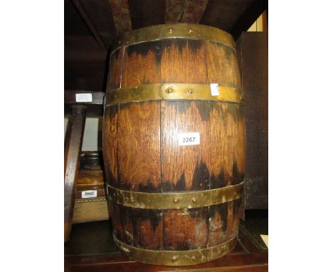 Brass bound barrel form stick stand