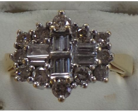 18ct diamond cluster ring approx. 1 caret