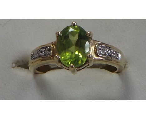 9ct diamond and tourmaline cluster ring