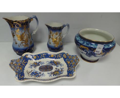 2x Blue and gold jugs, planter and dish