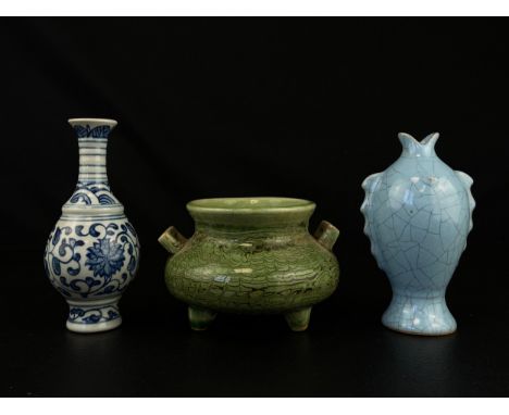 Three Chinese ceramics to include a 20th century blue and white vase with an apocryphal Kangxi artemis leaf mark in underglaz