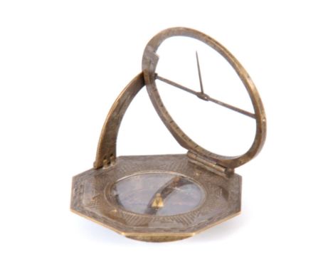 A LATE 18th CENTURY GERMAN AUGSBURG TRAVELLING EQUINOCTIAL COMPASS SUNDIAL, with hinged Roman chapter ring and enclosed glaze