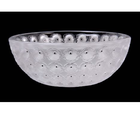 A 20TH CENTURY R. LALIQUE FRENCH  'NEMOURS' GLASS BOWL with flowerhead decoration 25.5cm diameter - signed with etched signat