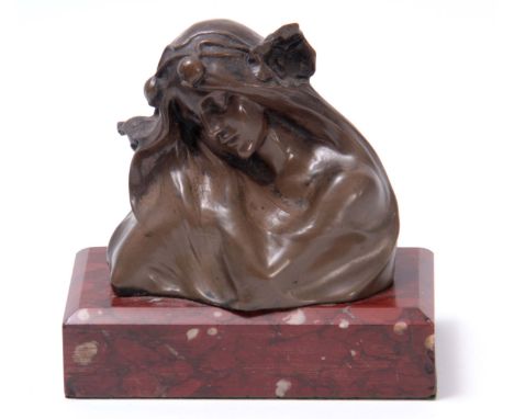 AFTER H MÜLLER  AN ART NOUVEAU STYLE  BUST SCULPTURE of a young lady, on rouge marble plinth base 16cms wide 16cms high