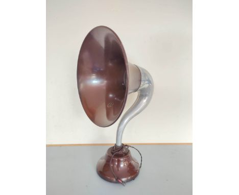 Antique 1920s B.T.H (British Thomson-Houston Co Ltd) horn speaker/amplifier of enameled aluminium construction. Type C2 Pat 1