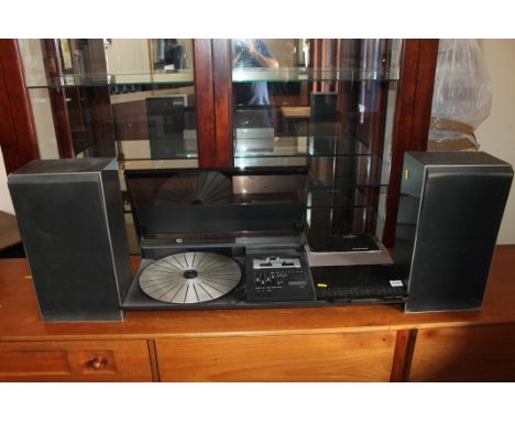 Bang &amp; Olufsen Beocenter 2200 with two Beovox X25 speakers and instruction manual. 