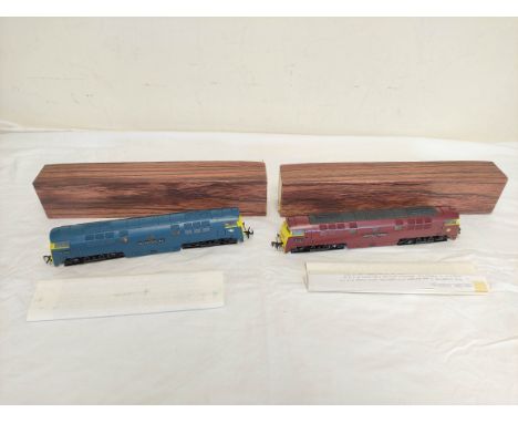 Liliput / Trix Trains. Two boxed 00 gauge model trains comprising a British Rail D1002 "Western Explorer" diesel train &amp; 