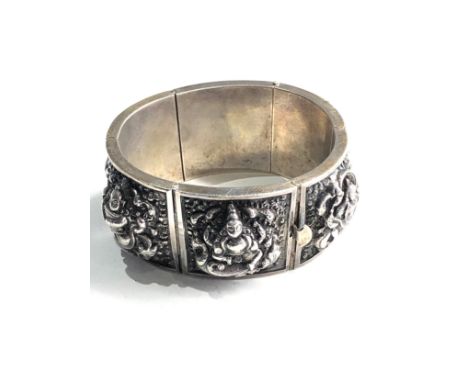 Antique burmese  silver cuff bangle weight 74g 