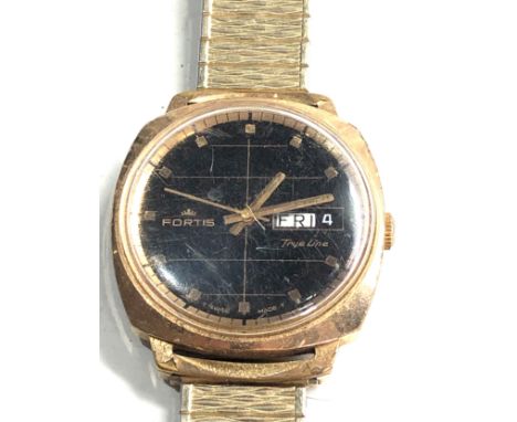 Vintage gents Fortis trueline wristwatch working but no warranty given 