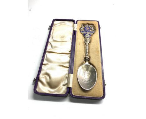 Large boxed coronation George V1 &amp; Elizabeth crowned 1937 silver &amp; enamel spoon 21cm long weight 96g 