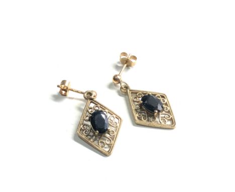 9ct gold sapphire earrings weight 2.6g 