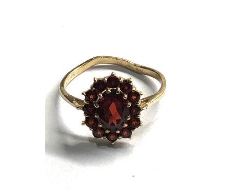 9ct gold vintage garnet dress ring (2.1g) 