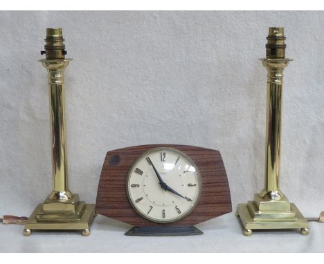 PAIR OF BRASS TABLE LAMPS AND ART DECO STYLE METAMEC MANTLE CLOCK 