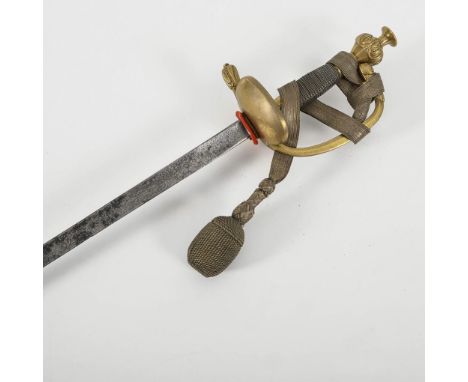Infanterie-Offiziersdegen mit Scheide und Portepee.             L 97 cm.             Reich verzierte einschneidige, gerade Kl