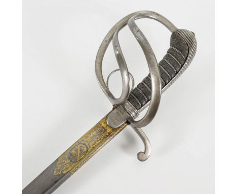 Sächsischer Säbel mit Scheide.             Gesamt L  101 cm.             Leicht gekr&uuml;mmte, einschneidige Klinge mit vers