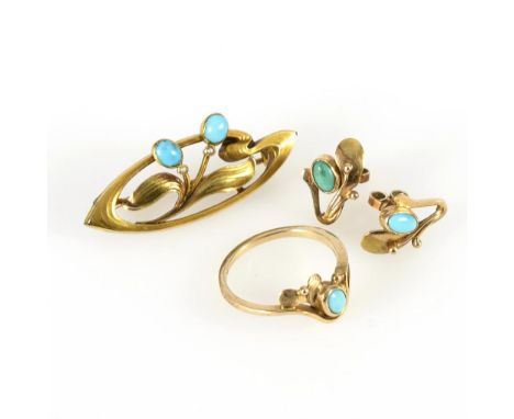 3 Schmuckstücke mit Türkisen.             Brosche Gelbgold 333 gestempelt. Ring und Ohrstecker Gelbgold 585 gestempelt. Brosc