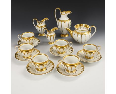 16 Teile eines Biedermeier-Kaffee-/Teeservice. KPM Berlin. Zeptermarke und roter Reichsapfel, um 1832 und Zeptermarke KPM, 18