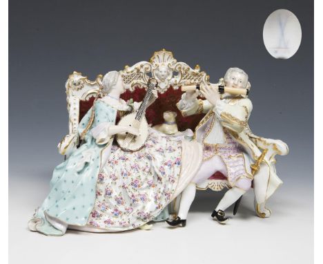 Galante Sofagruppe. Meissen. 1880-1923. Modell-Nr. W 56 (neue Form-Nr. 73362). Modell von.                     KAENDLER,     