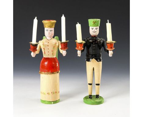 Paar Leuchterfiguren, Erzgebirge. Ungemarkt (wohl Kühnheide). 1930er/40er Jahre.Holz, farbig gefasst. Leuchter-Engel (H 24 cm