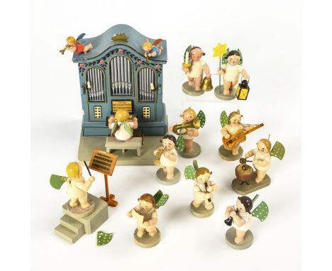 Engel an der Orgel und 10 Engelchen. Wendt & Kühn. Meist gemarkt "W & K", 3x "expertic". Ab 1949. Grünhainichen, Erzgebirge. 