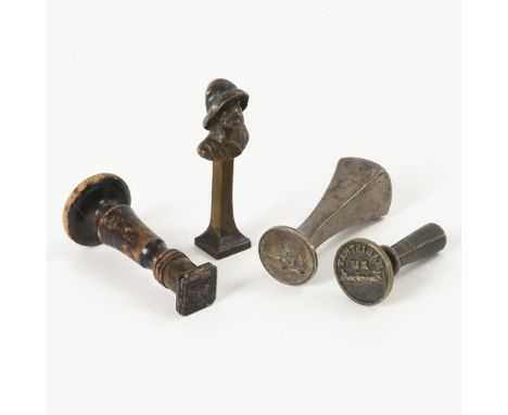 4 Petschafte. 800/Halbmond/Krone/Meisterzeichen gepunzt. 19./20. Jh.             1x Silber, 2x Bronze, 1x Holz ebonisiert, Br