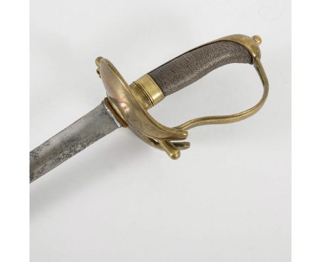 Leichter Säbel mit Schör.             L 93 cm.             Einschneidige, leicht gekrümmte Klinge mit breitem Hohlschliff und