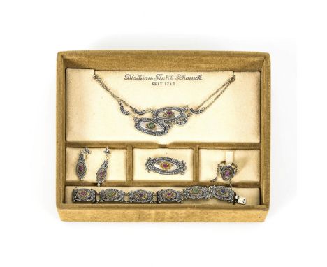 6-teiliges Schmuckset im Original-Schauetui "Blachian-Antik-Schmuck" mit verschiedenen Steinen.             Silber 835 gestem