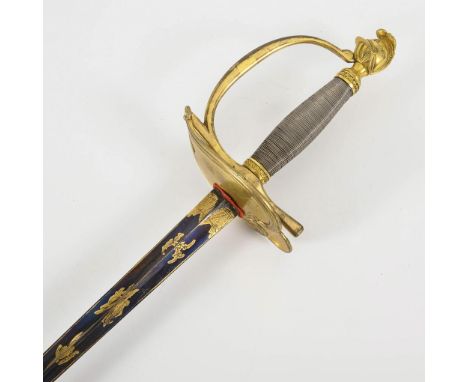 Degen mit gebläuter Dreikantklinge, mit Scheide. Frankreich (?).             Gesamt L 104 cm.             Dreikantklinge mit 